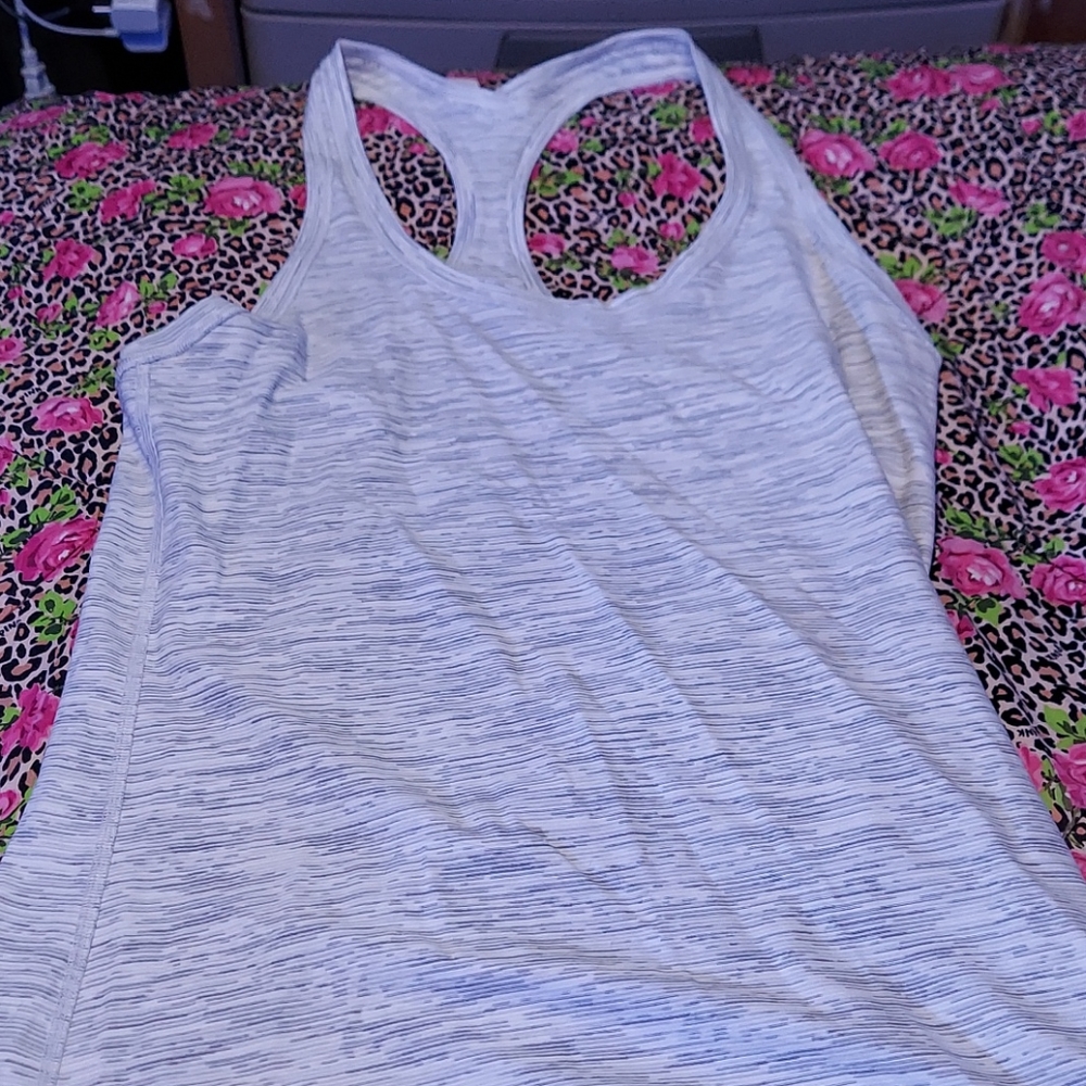 Lululemon tank top